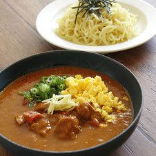 簡単!スパイシーカレーつけ麺のレシピをご紹介