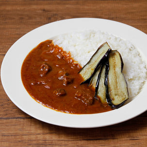焼きなす×レトルトカレー!とろとろ食感とカレーはベストマッチ?