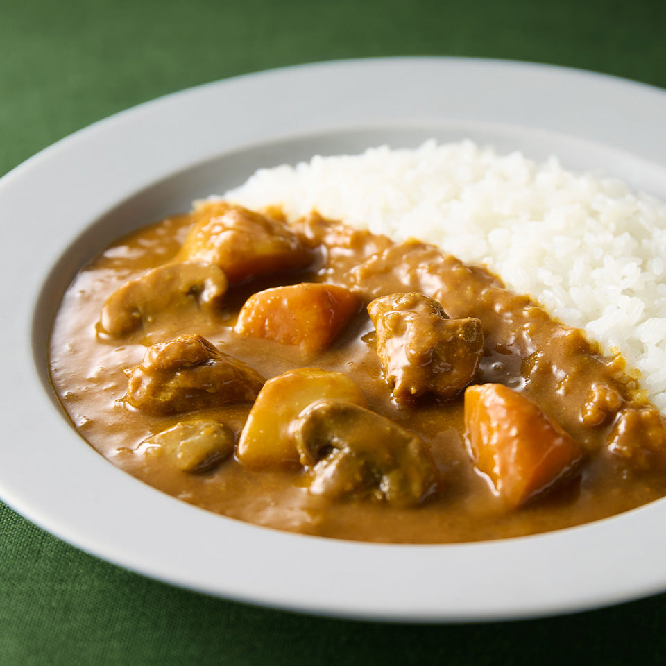 有機じゃがいもと人参の欧風チキンカレー